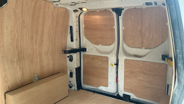 Ford Transit Custom 300 L1 Diesel Fwd 2.0 EcoBlue 105ps Low Roof Leader Van